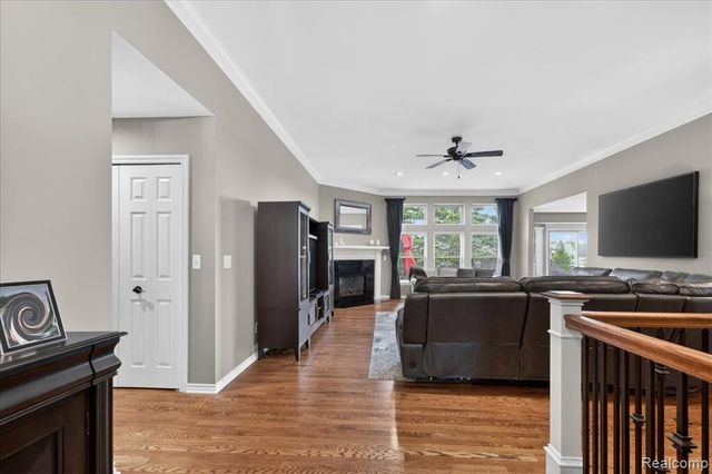 20196 Huron Drive, Clinton Township, MI 48038