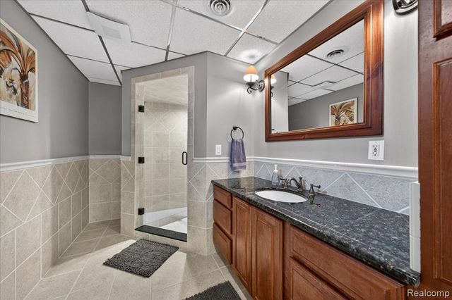 20196 Huron Drive, Clinton Township, MI 48038