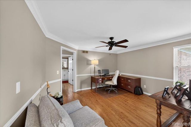 20196 Huron Drive, Clinton Township, MI 48038