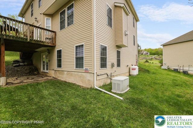117 Fernwood Road, Lehman Twp, PA 18324