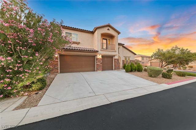 7148 White Bloom Avenue, Las Vegas, NV 89117