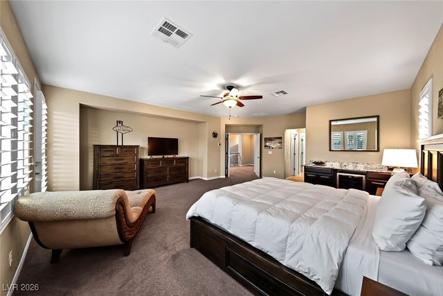 7148 White Bloom Avenue, Las Vegas, NV 89117