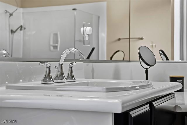 7148 White Bloom Avenue, Las Vegas, NV 89117