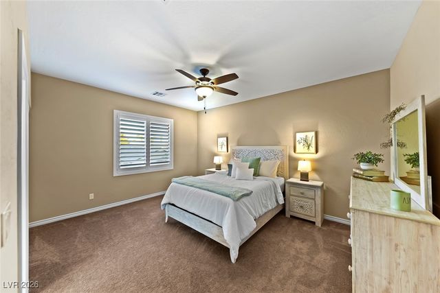 7148 White Bloom Avenue, Las Vegas, NV 89117