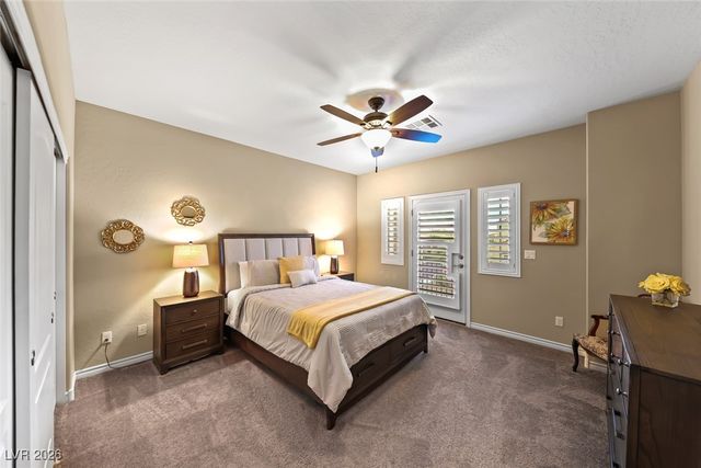 7148 White Bloom Avenue, Las Vegas, NV 89117