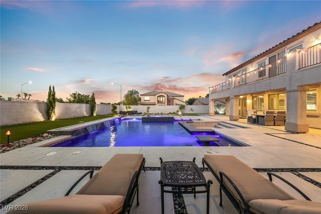 7148 White Bloom Avenue, Las Vegas, NV 89117