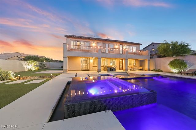 7148 White Bloom Avenue, Las Vegas, NV 89117