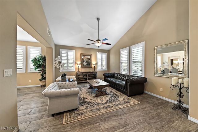 7148 White Bloom Avenue, Las Vegas, NV 89117