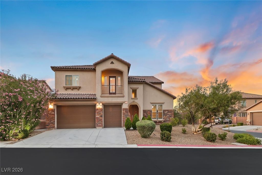 7148 White Bloom Avenue, Las Vegas, NV 89117