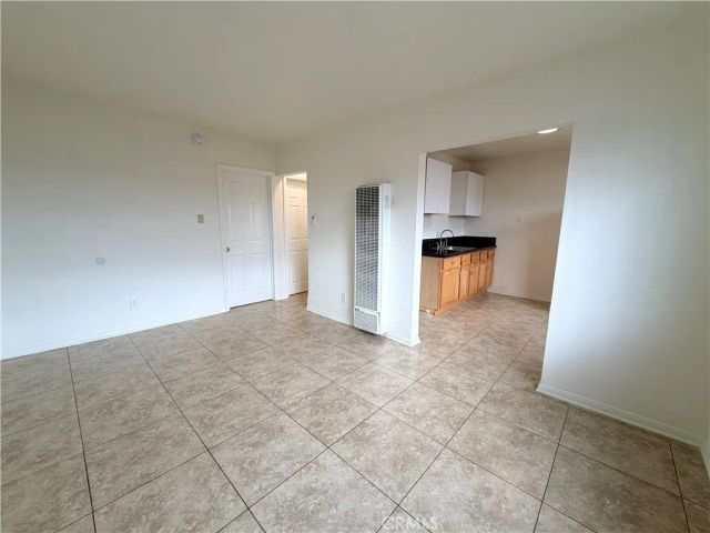 9137 S Broadway 1, Los Angeles, CA 90003