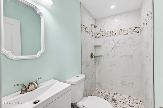 4628 Hilltop Drive, Ocean Springs, MS 39564