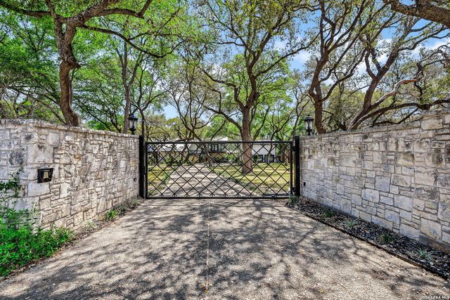 13010 George, San Antonio, TX 78230