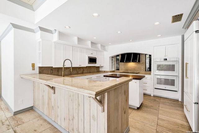 13010 George, San Antonio, TX 78230