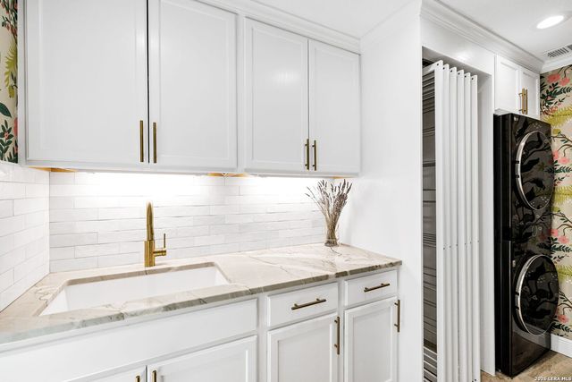 13010 George, San Antonio, TX 78230