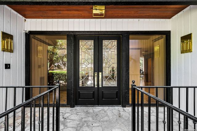 13010 George, San Antonio, TX 78230