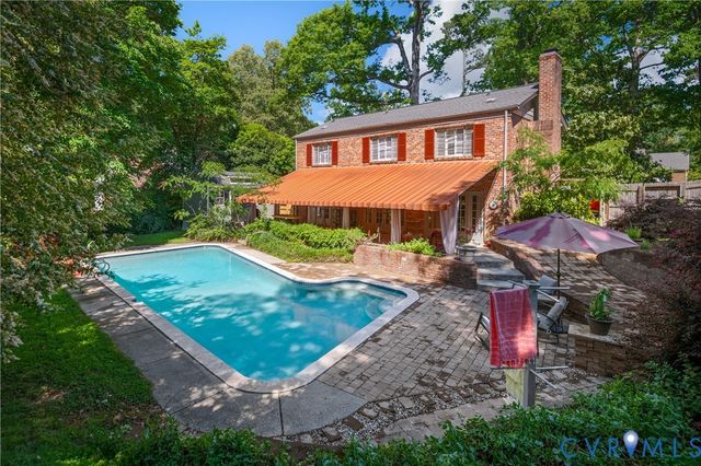 1152 Oakridge Rd, Petersburg, VA 23805