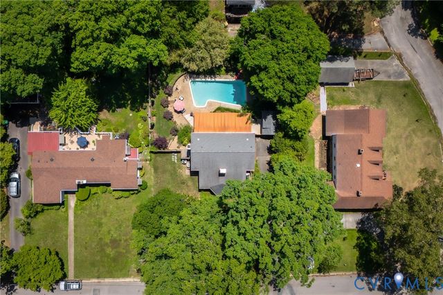 1152 Oakridge Rd, Petersburg, VA 23805