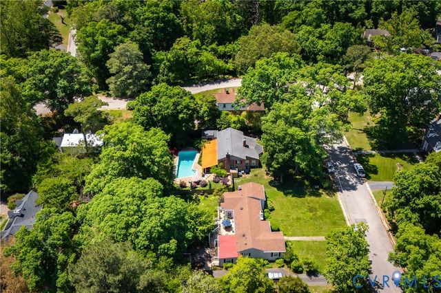 1152 Oakridge Rd, Petersburg, VA 23805