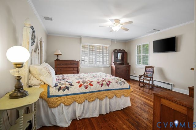 1152 Oakridge Rd, Petersburg, VA 23805