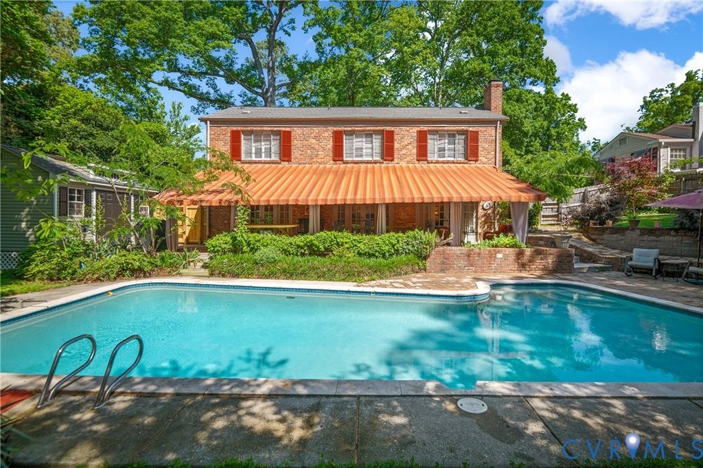 1152 Oakridge Rd, Petersburg, VA 23805