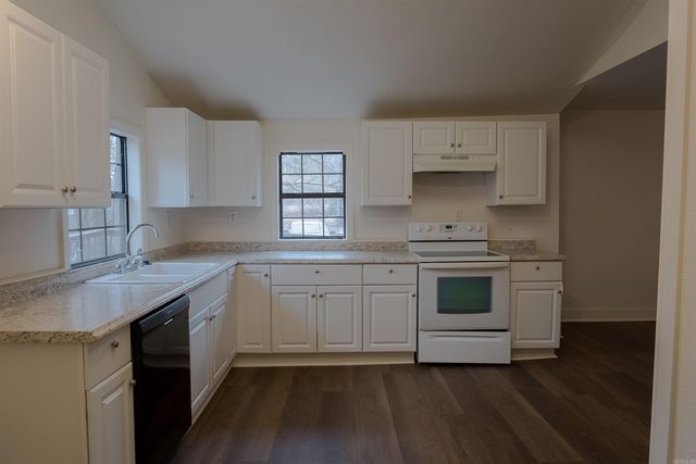 4616 Edison Ave, Bauxite, AR 72011