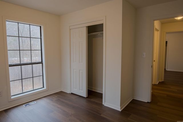 4616 Edison Ave, Bauxite, AR 72011