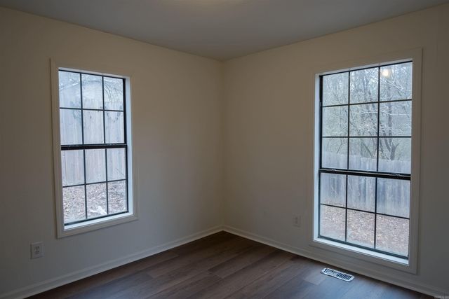 4616 Edison Ave, Bauxite, AR 72011