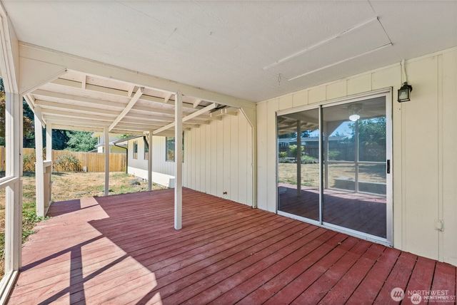 7815 Royal Oak Dr SE, Olympia, WA 98503