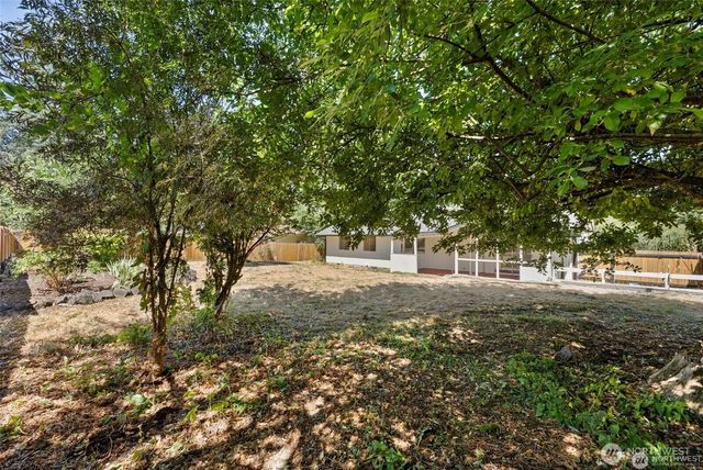 7815 Royal Oak Dr SE, Olympia, WA 98503