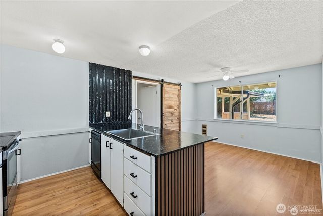 7815 Royal Oak Dr SE, Olympia, WA 98503