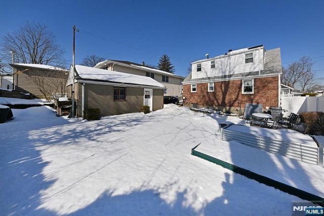 50 Catherine Avenue, Saddle Brook, NJ 07663