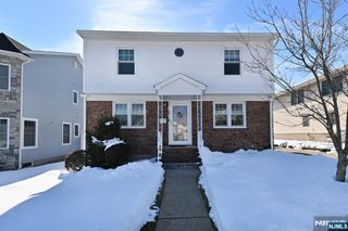 50 Catherine Avenue, Saddle Brook, NJ 07663