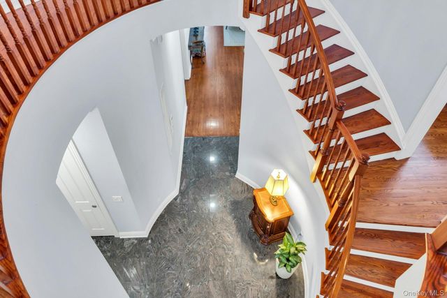 58 Stone Hill Drive S, Manhasset, NY 11030