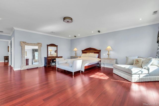 58 Stone Hill Drive S, Manhasset, NY 11030