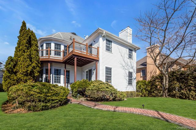 58 Stone Hill Drive S, Manhasset, NY 11030