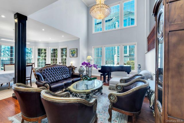 58 Stone Hill Drive S, Manhasset, NY 11030