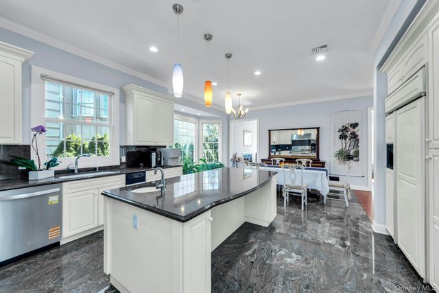 58 Stone Hill Drive S, Manhasset, NY 11030