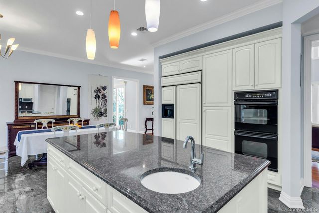 58 Stone Hill Drive S, Manhasset, NY 11030