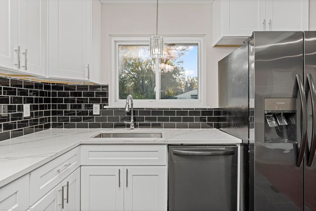 23339 Allor Street, St Clair Shores, MI 48082