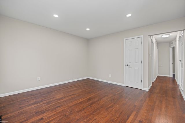 23339 Allor Street, St Clair Shores, MI 48082