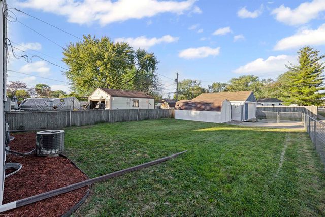 23339 Allor Street, St Clair Shores, MI 48082