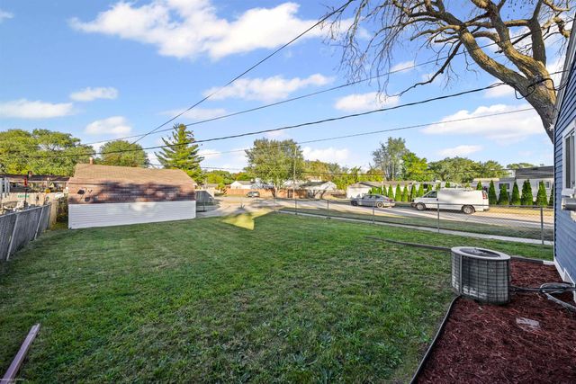 23339 Allor Street, St Clair Shores, MI 48082