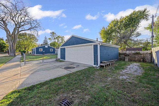 23339 Allor Street, St Clair Shores, MI 48082