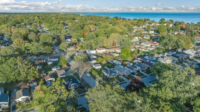 23339 Allor Street, St Clair Shores, MI 48082