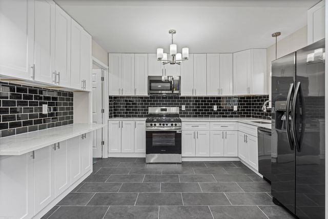 23339 Allor Street, St Clair Shores, MI 48082