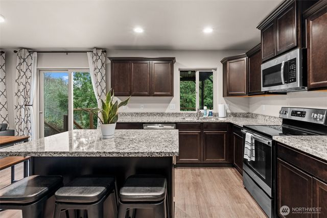 659 SE Olga Circle, Port Orchard, WA 98366