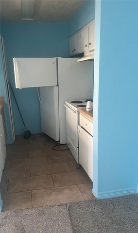 9898 Club Creek Dr 405, Houston, TX 77036