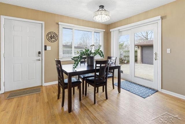 2811 Dina Street, Midland, MI 48642