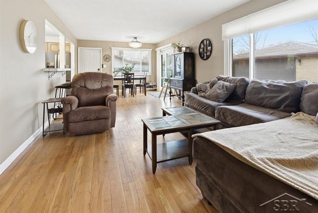 2811 Dina Street, Midland, MI 48642