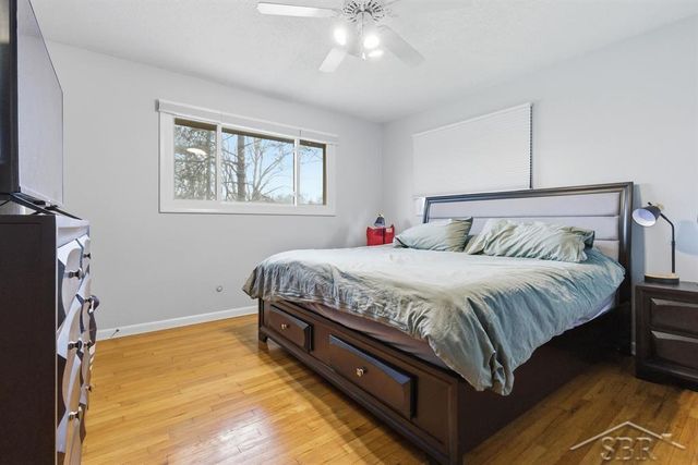 2811 Dina Street, Midland, MI 48642
